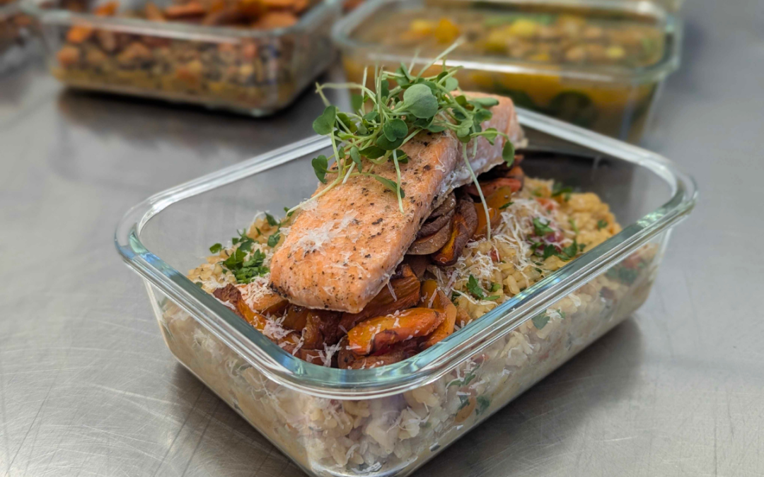 Low FODMAP Tomato-Thyme Risotto with Grilled Steelhead